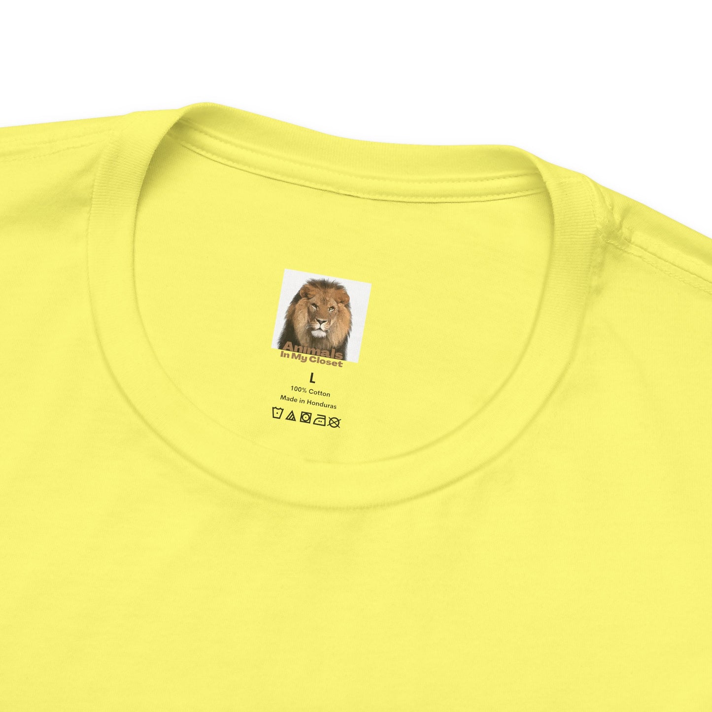 Cheetah Graphic Tee – 'Big Cats' Vintage Safari T-Shirt